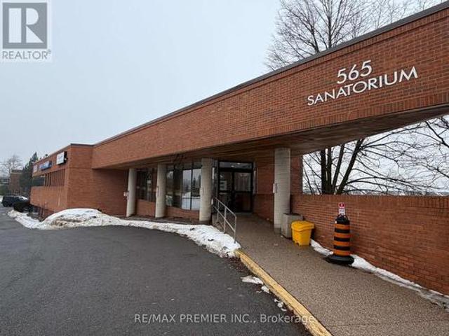 Commercial for rent in Ancaster, Ontario