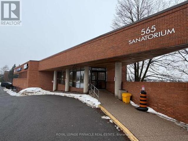 Commercial for rent in Ancaster, Ontario