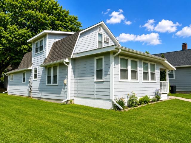 House for sale in Whiteside, Illinois