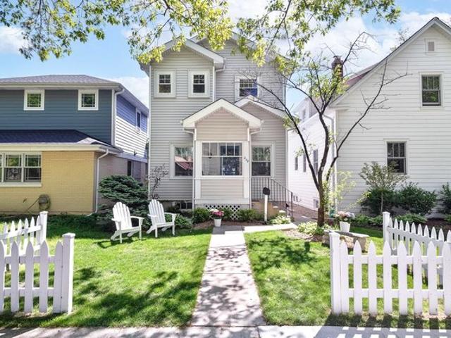 House for sale in Wilmette, Illinois