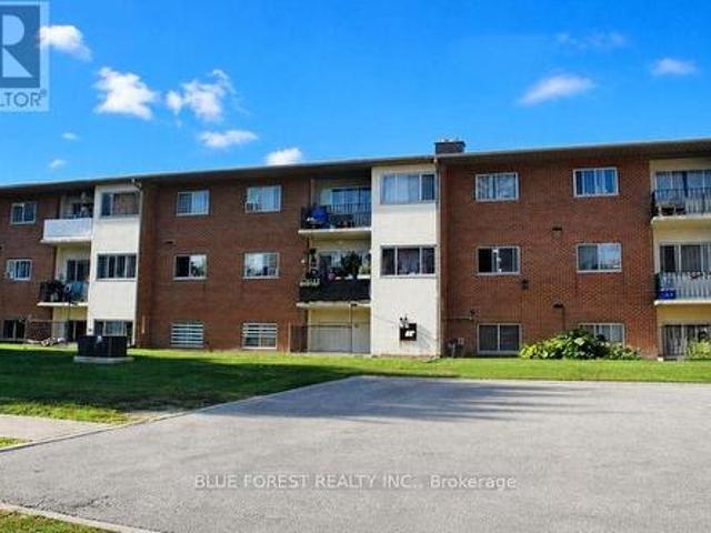 Condo for sale in London, Southwestern Ontario