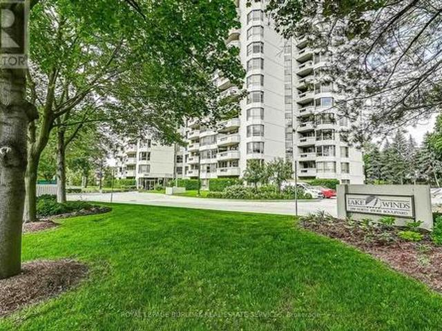 Condo for sale in Burlington, Ontario