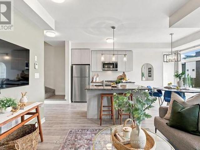 Townhouse for sale in Durham, Ontario