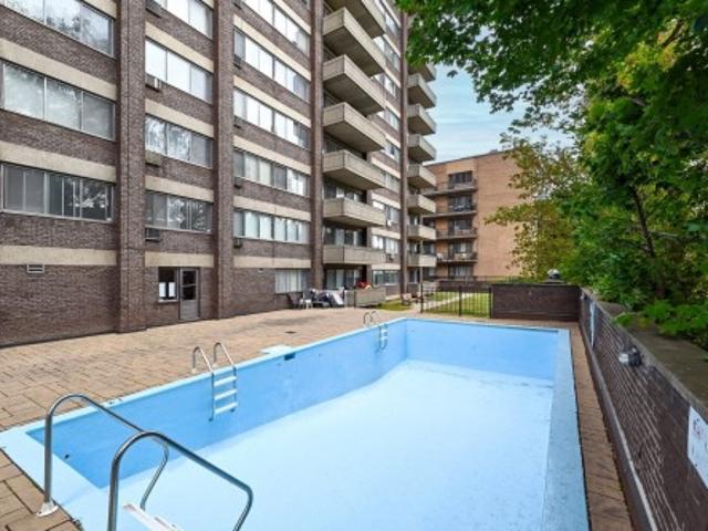 Property for rent in Cote-saint-luc, Quebec