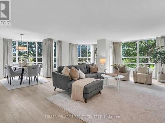Condo for sale in Markham, Golden Horseshoe