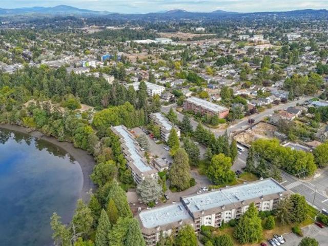 Property for sale in Tillicum, Saanich