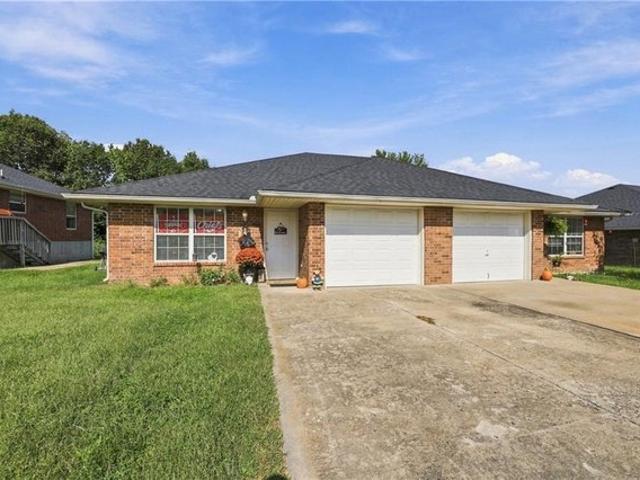 House for sale in Grain Valley, Jackson County