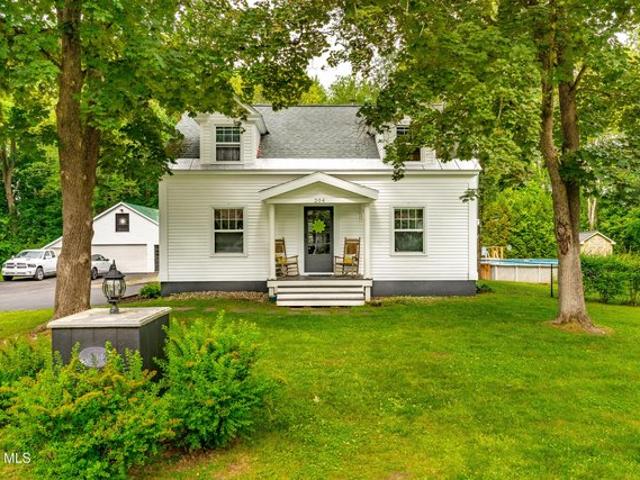 House for sale in Saratoga, New York