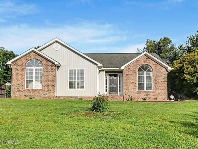 House for sale in Castle Hayne, North Carolina