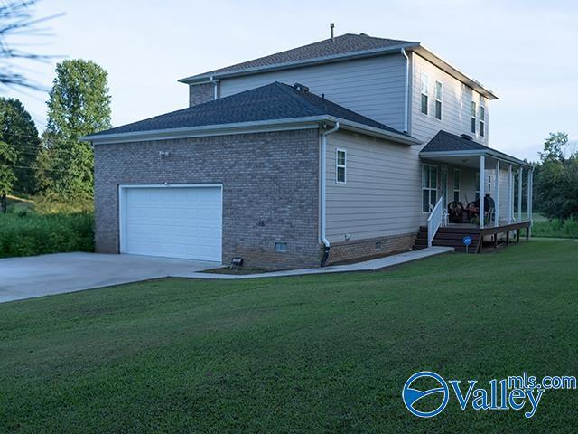 House for sale in Bridgeport, Alabama
