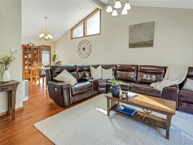 House for sale in Baldwin Place, New York