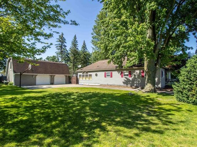House for sale in Saint Charles, Michigan