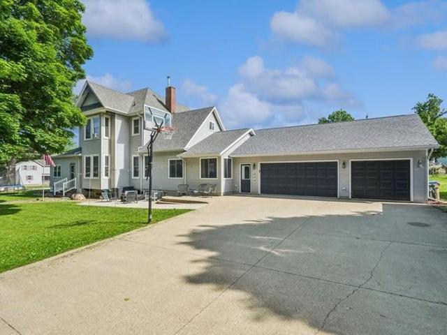 House for sale in Hopkinton, Iowa