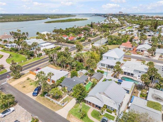 House for sale in New Smyrna Beach, Florida