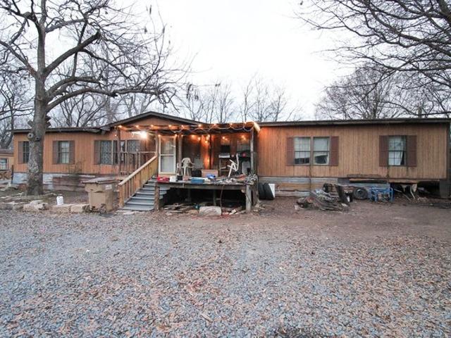 House for sale in Hooks, Texas