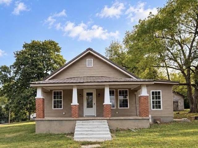 House for sale in Alton, Oregon County