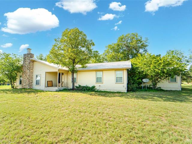 House for sale in Woodson, Texas