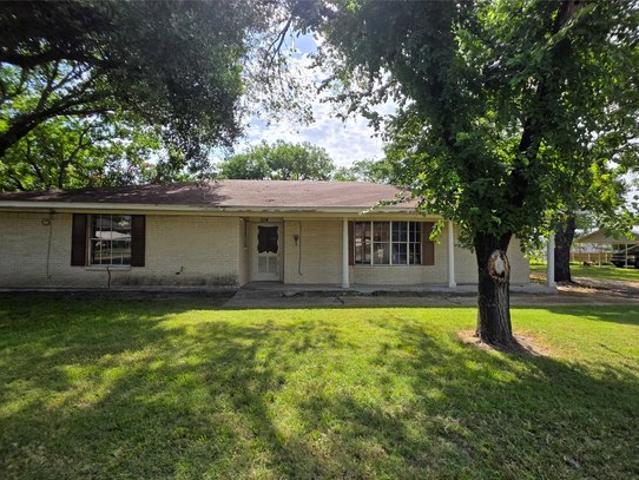House for sale in Navarro, Texas