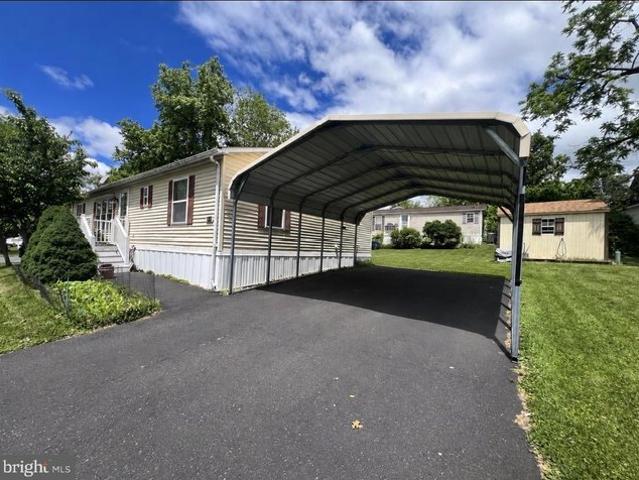 House for sale in Green Lane, Pennsylvania