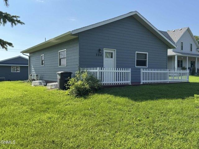 House for sale in Lignite, North Dakota