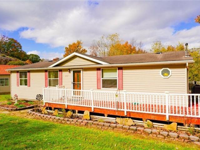 House for sale in Wampum, Pennsylvania