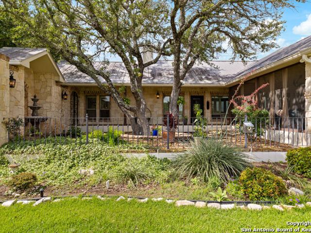 House for sale in Comfort