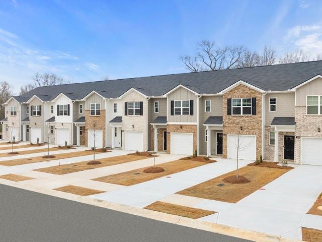 Townhouse for sale in Perry, Georgia