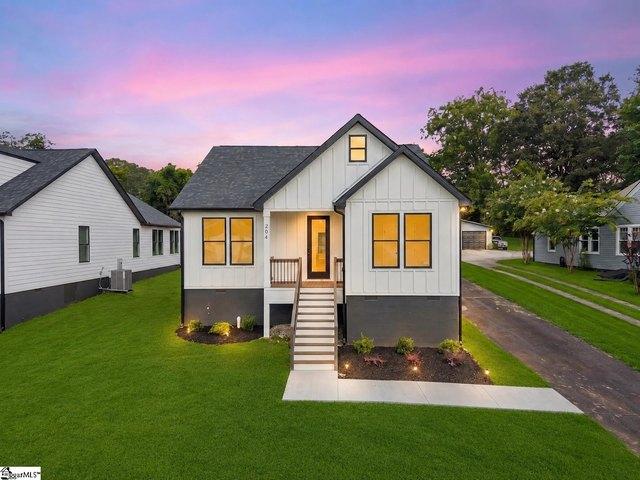 House for sale in Easley, South Carolina