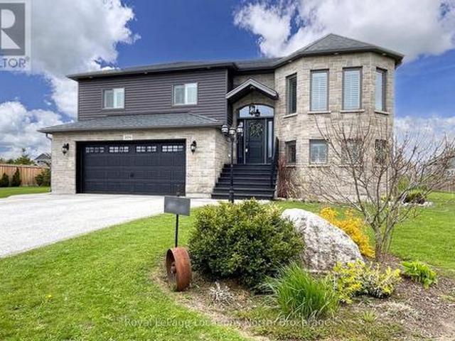 House for sale in Morris-Turnberry, Southwestern Ontario