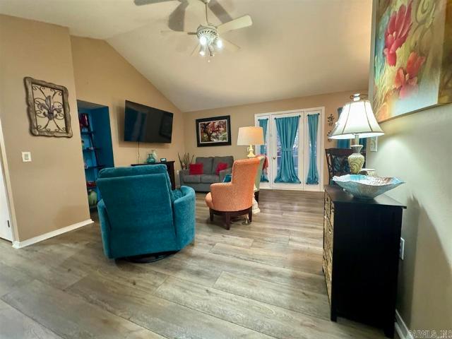 Condo for sale in Ark