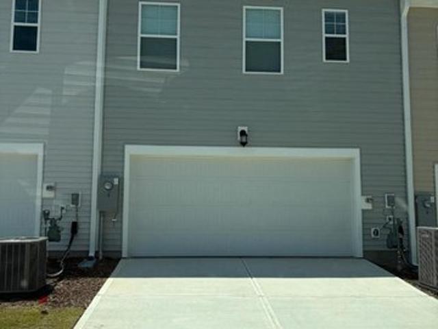 Townhouse for sale in Sanford, North Carolina