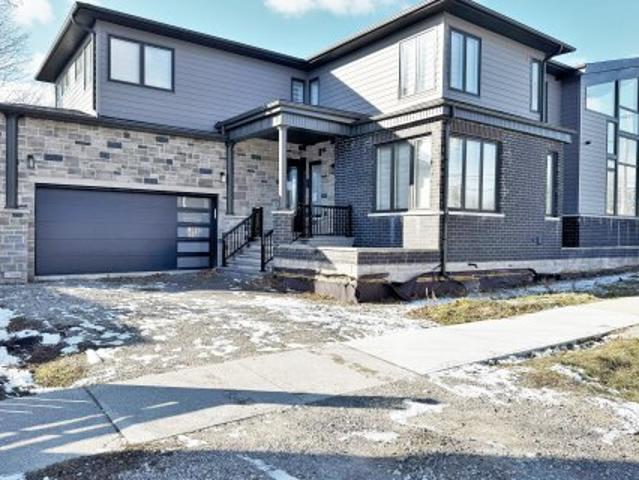 House for sale in Oakville, Ontario