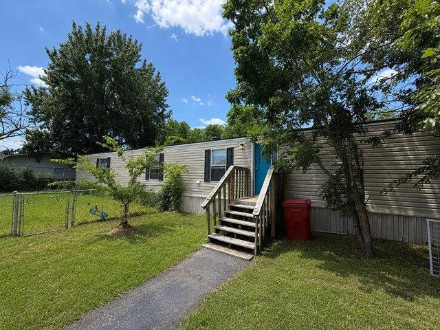 House for sale in Southmayd, Texas