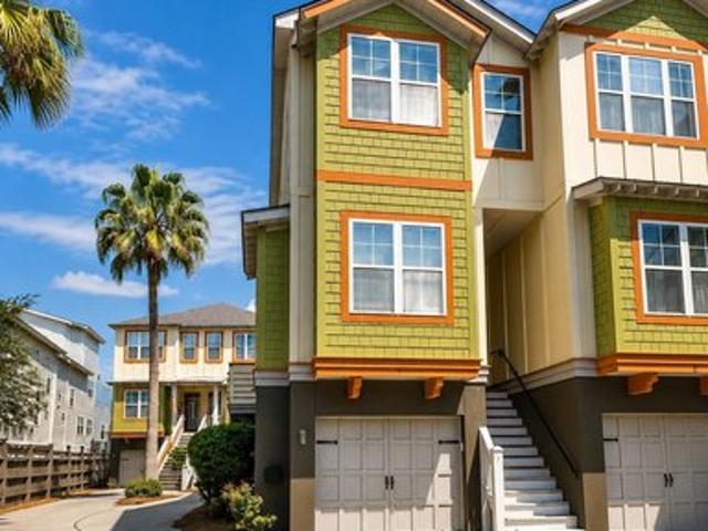 Townhouse for sale in Folly Beach, South Carolina