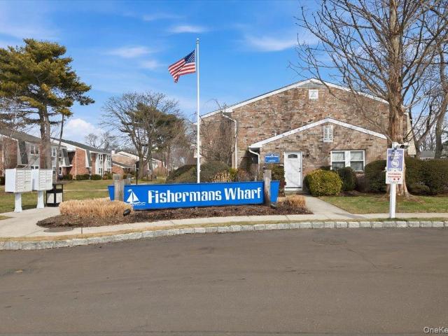 Property for sale in Babylon, New York