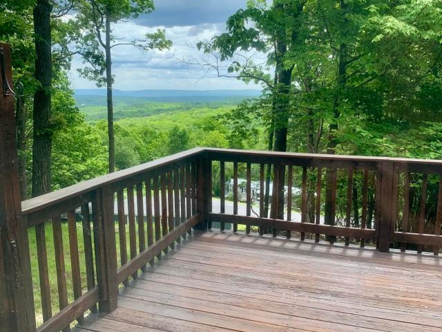 House for sale in Bartonsville, Pennsylvania