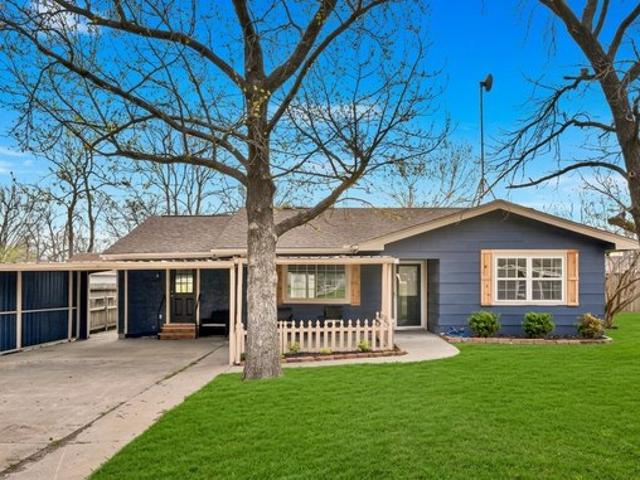 House for sale in Hunt, Texas