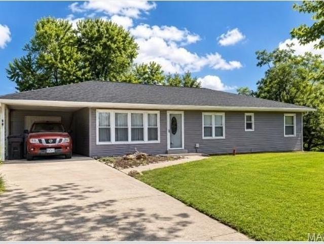 House for sale in Clarksville, Missouri