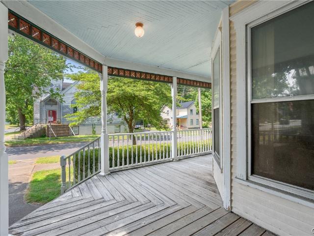 House for sale in Oneida, New York