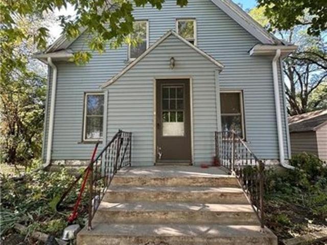 House for sale in Hendricks, Minnesota