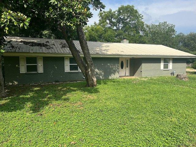 House for sale in Lexington, Texas