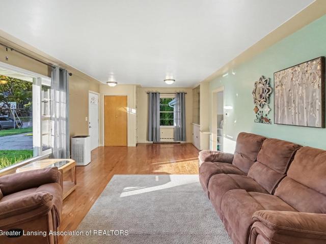 House for sale in St. Johns, Clinton County