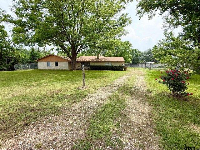 House for sale in Elkhart, Texas