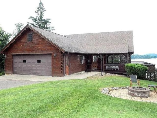 House for sale in Guernsey, Ohio