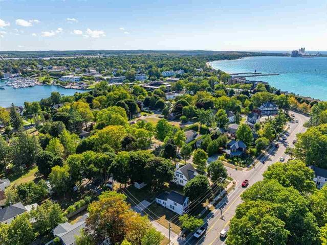 House for sale in Charlevoix, Michigan