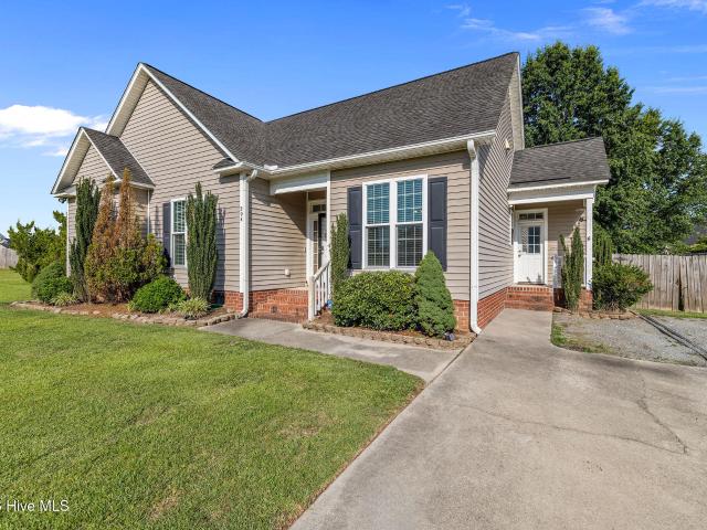House for sale in Pikeville, North Carolina
