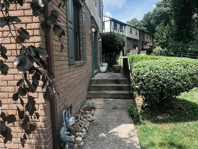 Townhouse for sale in Murrysville, Pennsylvania
