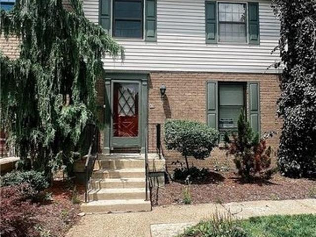 Townhouse for sale in Murrysville, Pennsylvania