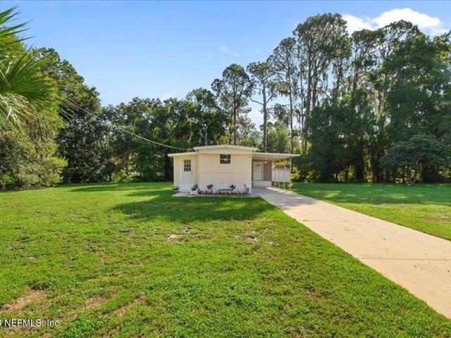 House for sale in Crescent City, Florida