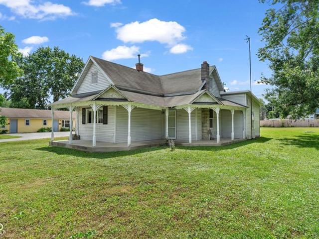 House for sale in Cloverdale, Indiana